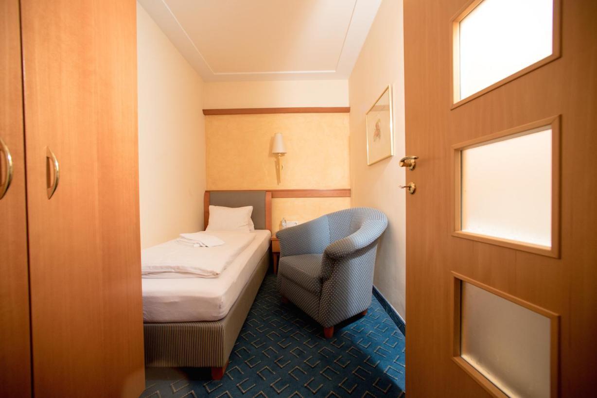 Hotel Locker & Legere Sankt Ruprecht an der Raab Exterior foto